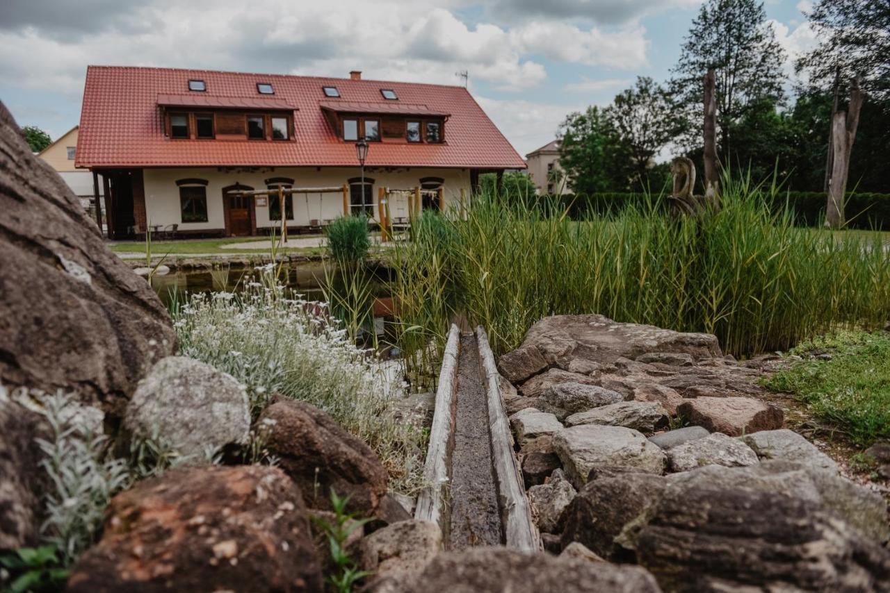 Penzion U Skutilu Pilníkov Extérieur photo