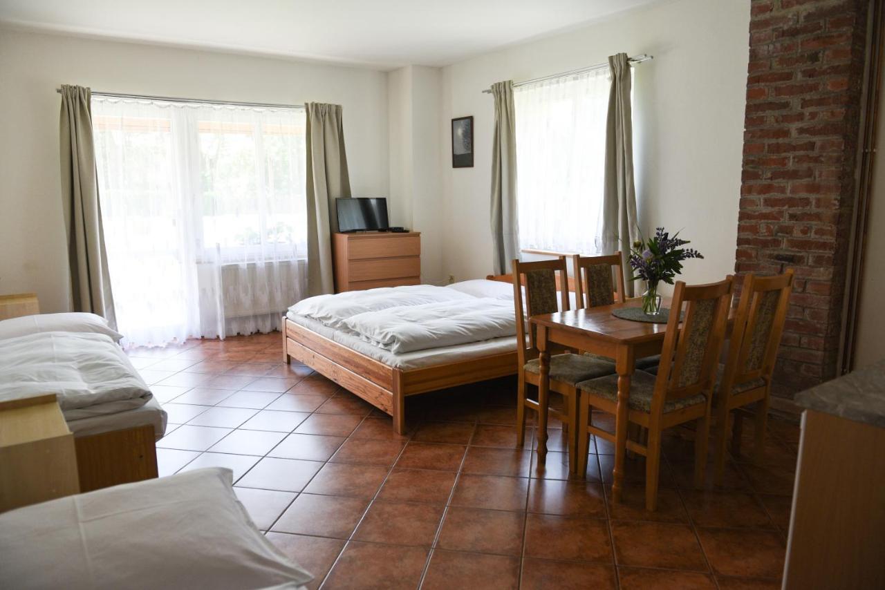 Penzion U Skutilu Pilníkov Extérieur photo